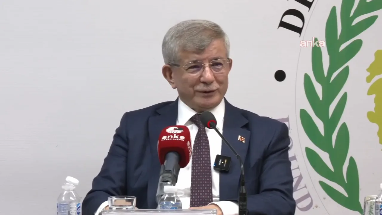 Ahmet Davutoğlu’ndan Sert Eleştiriler: Vekillerin Gücü Yok!