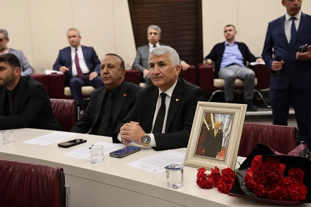 Ahmet Turan Özkan’a Meclis’te Vefa Göstermesi