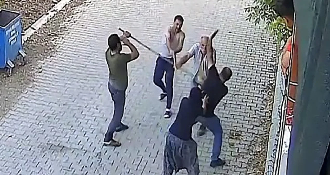 Aile İçi Kavga Kanlı Bitti: Bir Ölü, Bir Yaralı!