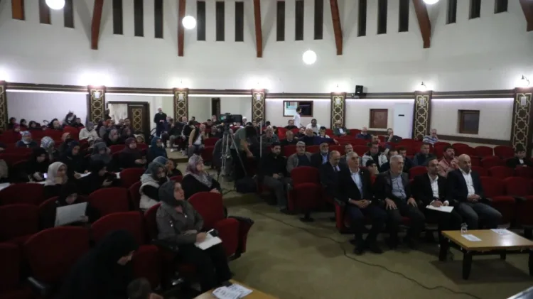 Aile Okulu’nda Kayıp Nesil Semineri Başladı!