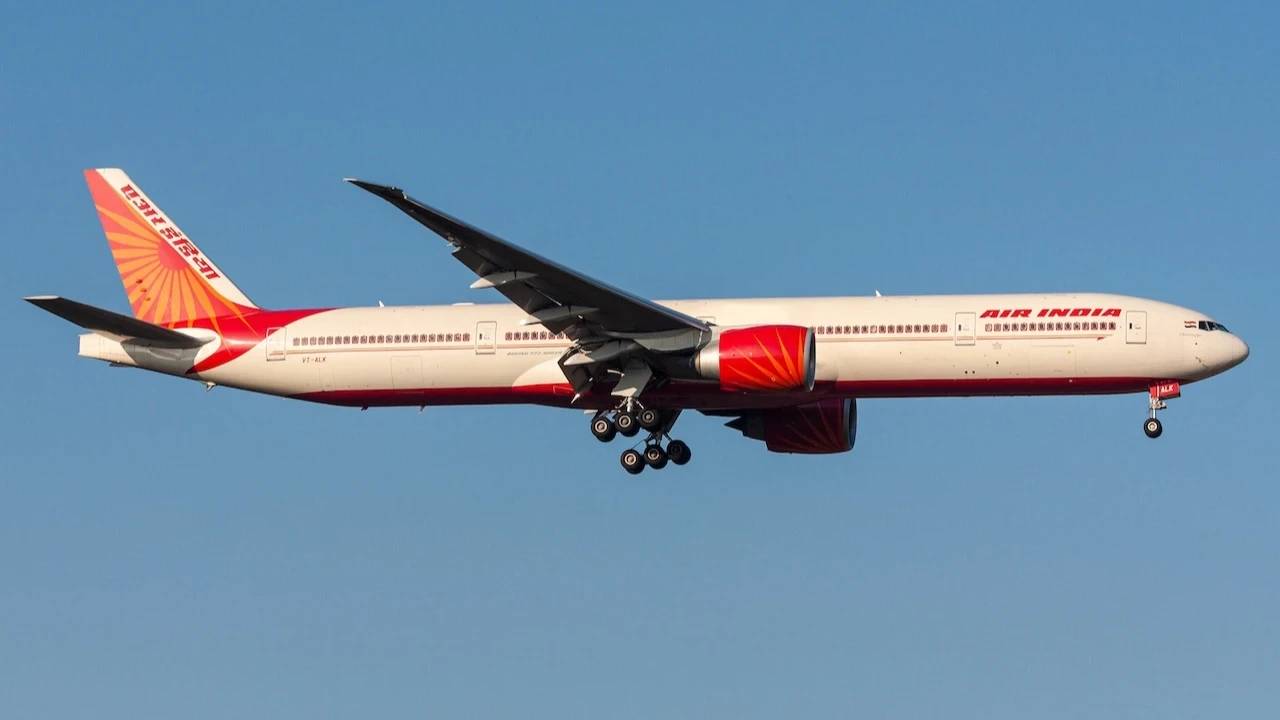 Air India Uçağı Türbülansla Sarsıldı: 14 Yaralı!