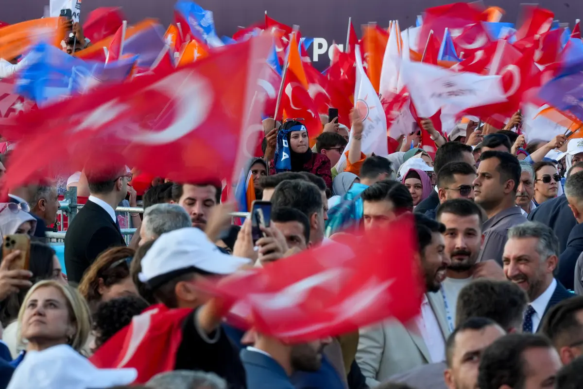 Cumhurbaşkanı Erdoğan 25. Yıl programında konuşuyor 10