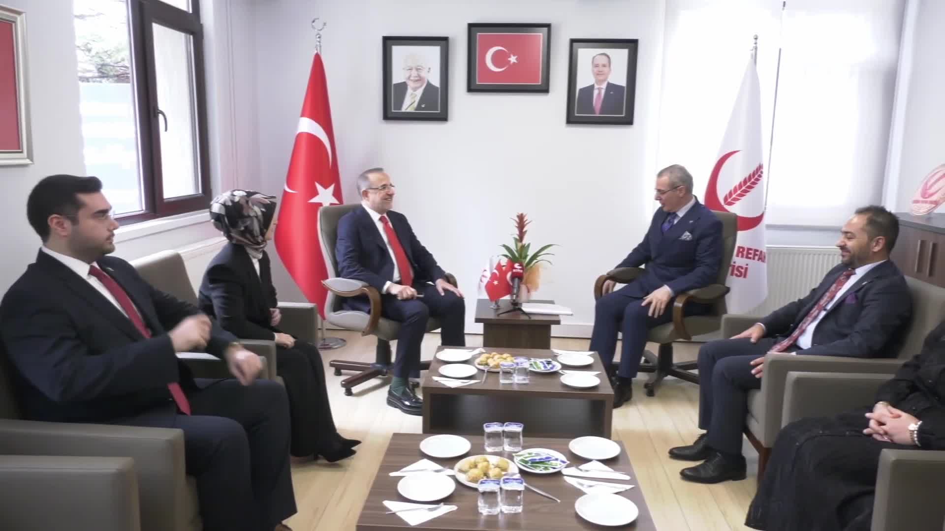 AK Parti’den Yeniden Refah’a Bayram Ziyareti