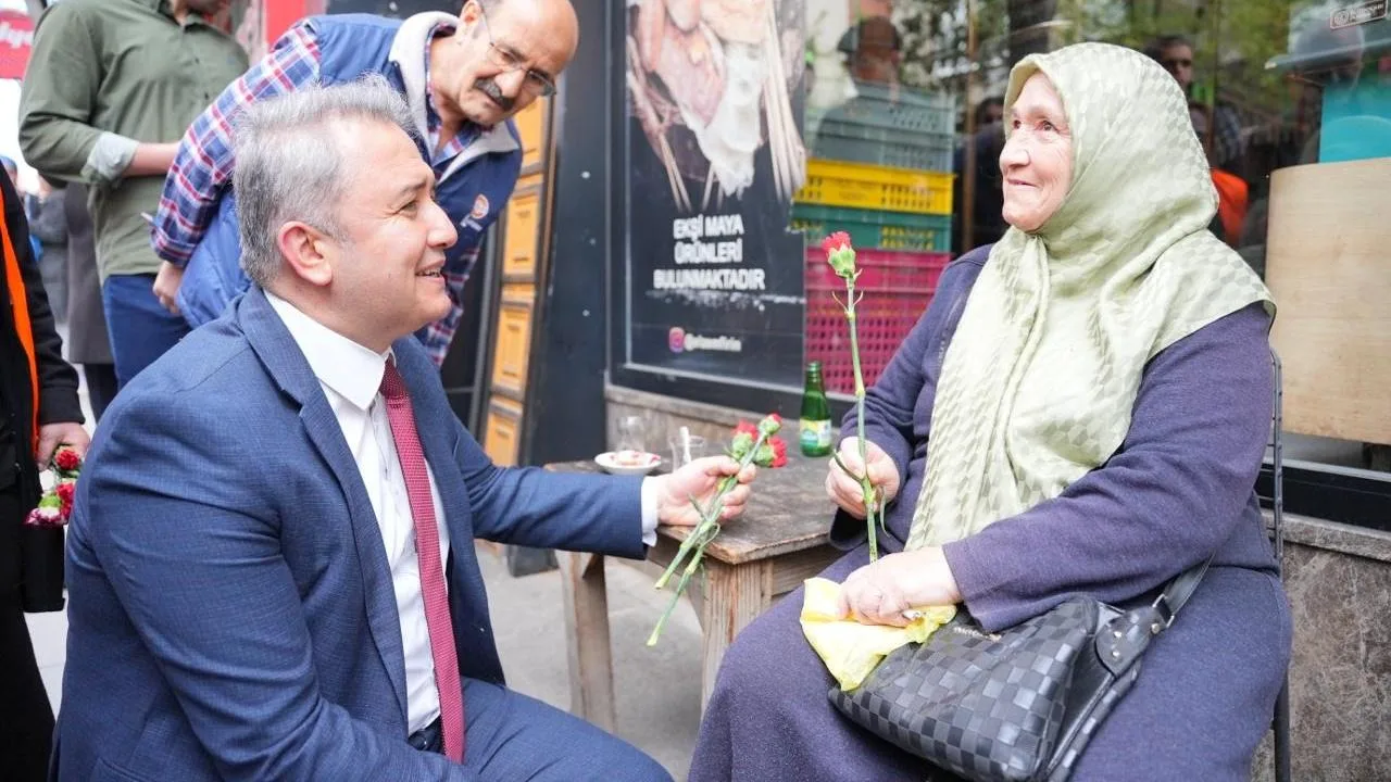 AK Parti Her Cuma İstanbul’da Vatandaşla Buluşuyor