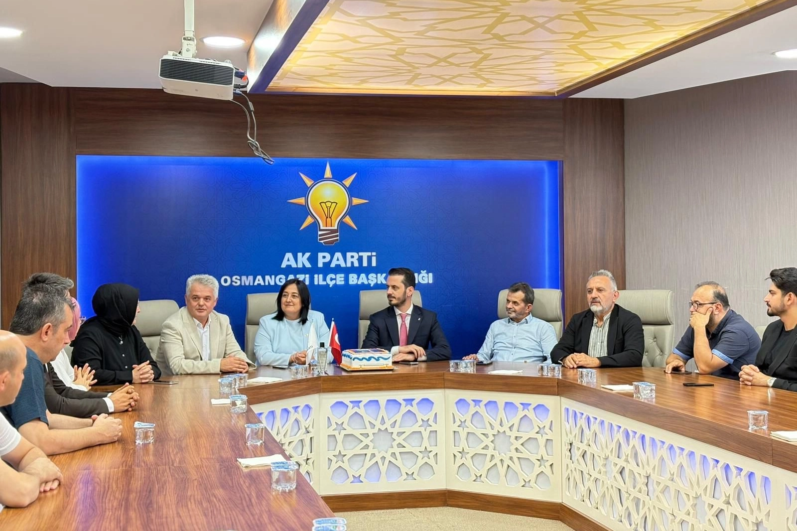 AK Parti Osmangazi’de 24. Yıl Coşkuyla Kutlandı