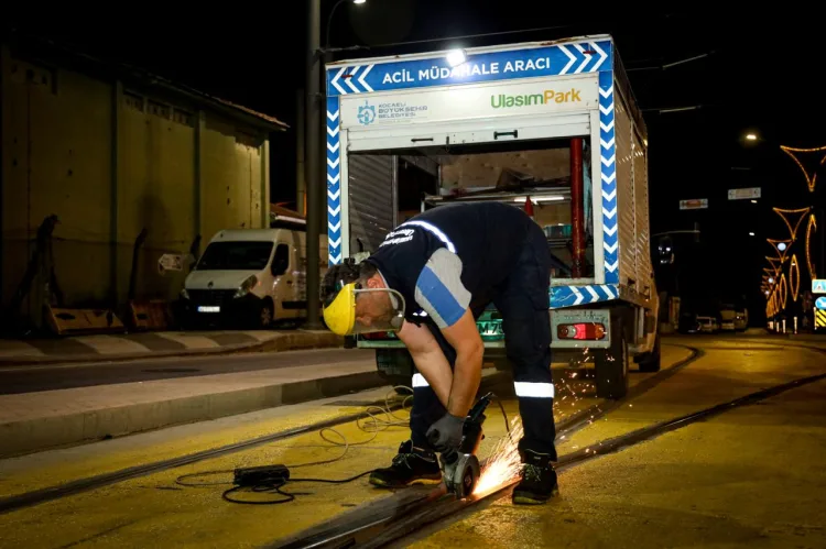 Akçaray Tramvayı’nda Güvenli Ulaşım İçin Gece Bakım