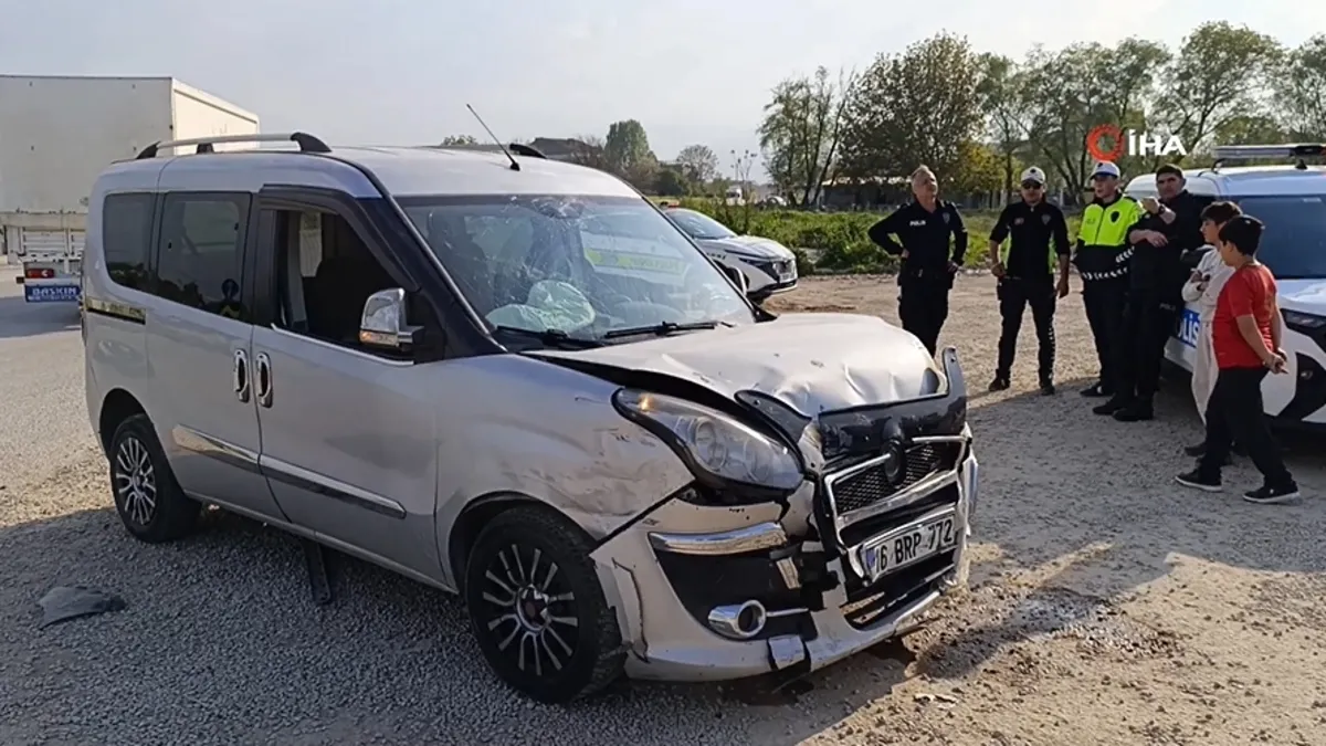 Akhisar’da Trafik Kazası: Üç Yaralı!