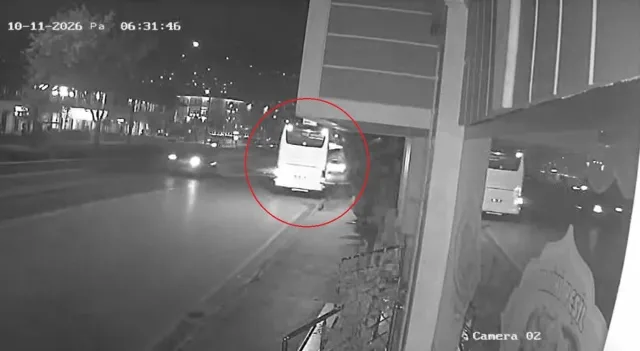 Kaza anının görüntüsü ortaya çıktı: 11 kişinin hayatını kaybettiği faciaya geri manevra neden olmuş