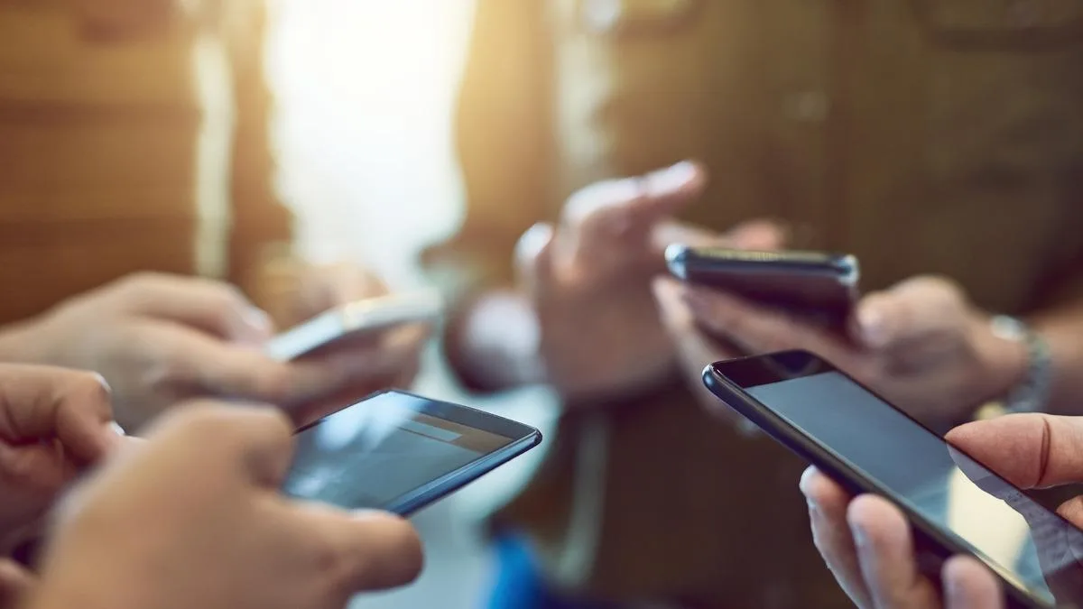 Akıllı Telefonlarda Eskiye Dönüş Başlıyor!
