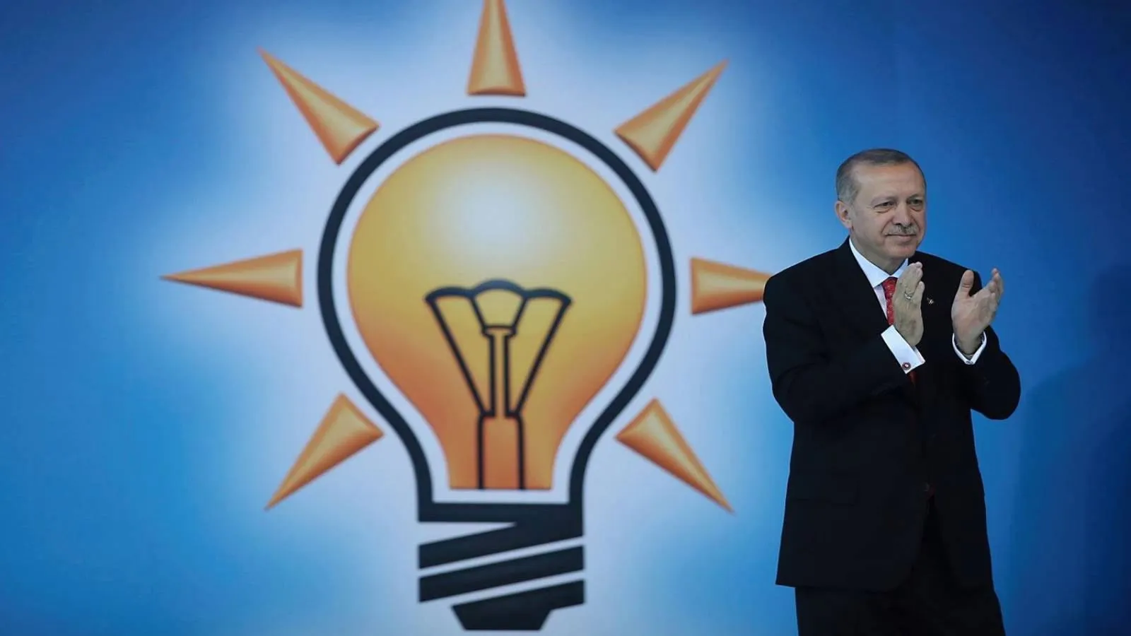 AKP, 25. Yılında Özel Gazete ile Kutlama Yapacak