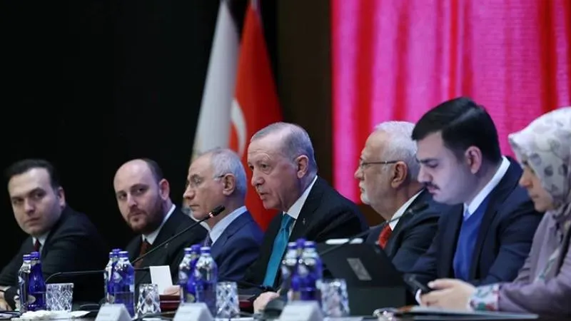 AKP, Bayram Öncesi Saha Çalışmalarına Başlıyor