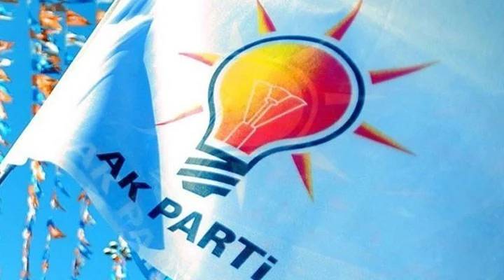 AKP’de İstifa Depremi: 7 İl Başkanı Görevden Ayrıldı