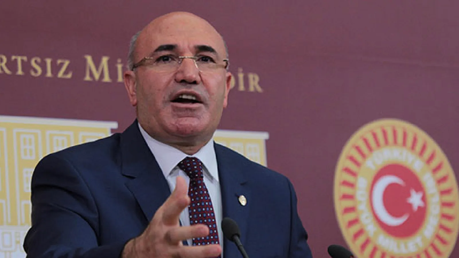AKP’de İstifalar ve Yolsuzluk: Medya Suskun!