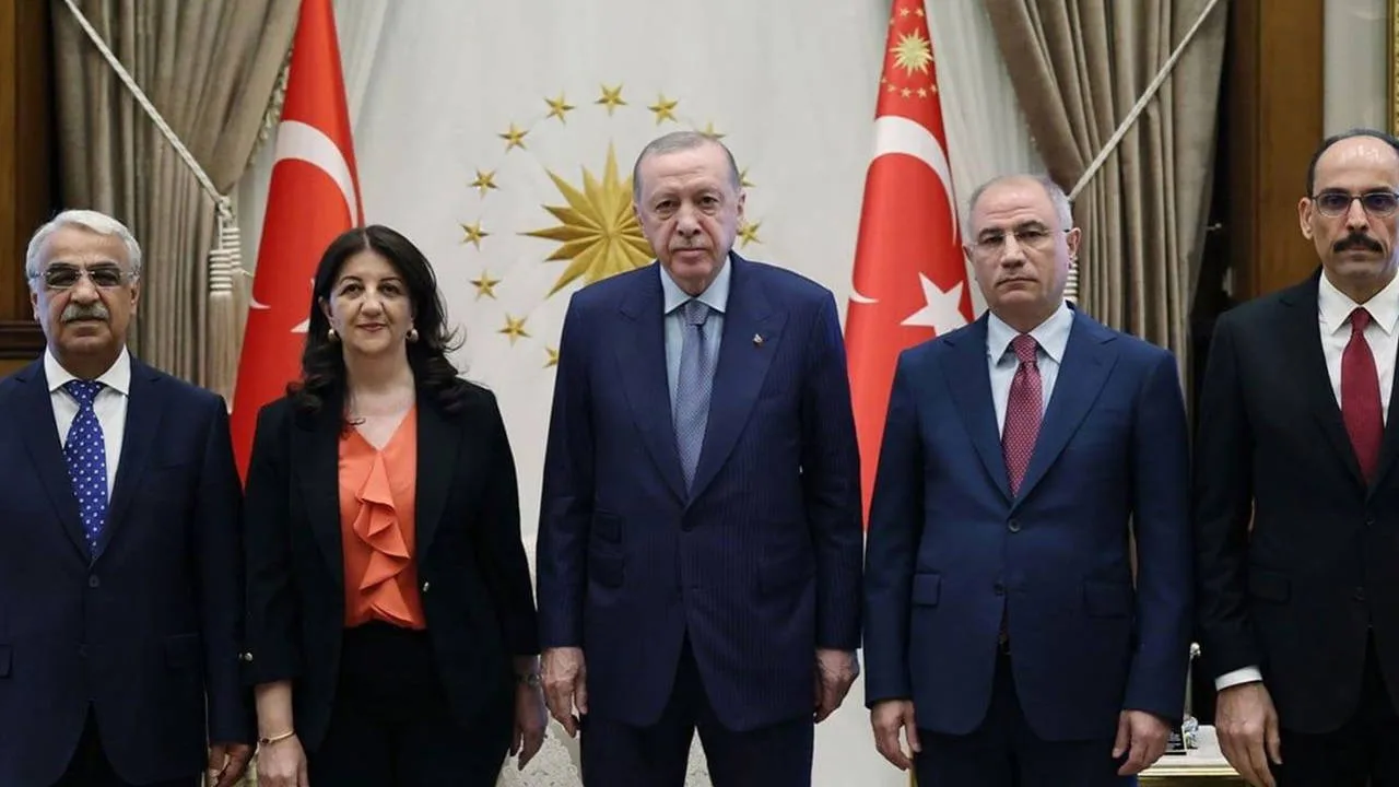 AKP’den Erken Seçim Sinyali: Dönüş Yok!