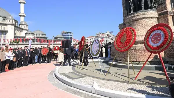 AKP’den Taksim’deki 19 Mayıs’a Çelenksiz Kutlama