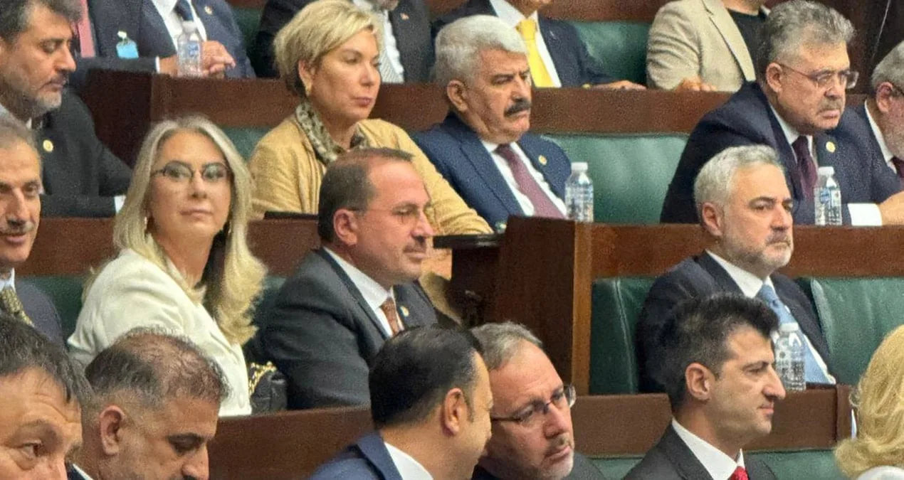 AKP Grup Toplantısı’nda Leyla Alaton Sürprizi!