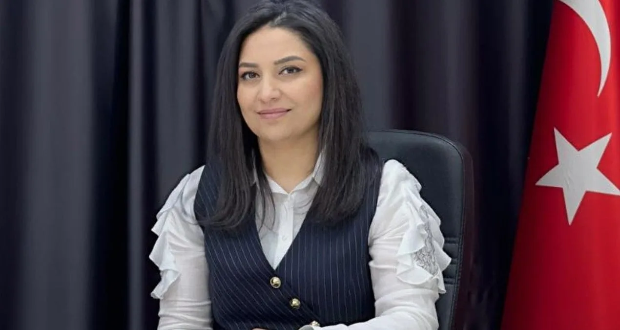 AKP’li Kadın Kolları Başkan Yardımcısından İstifa!