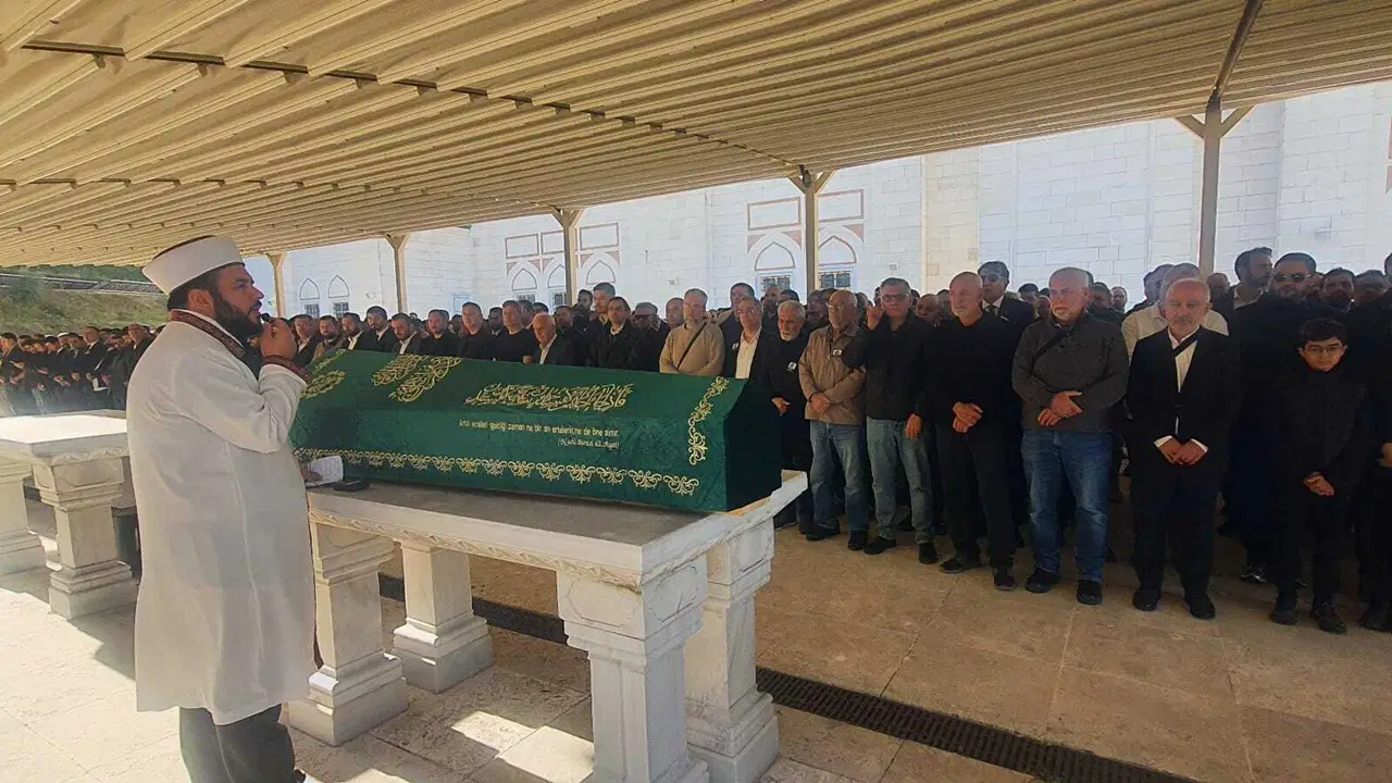 AKP’li Yazıcı’nın Oğlunun Vefatı Gündem Oldu