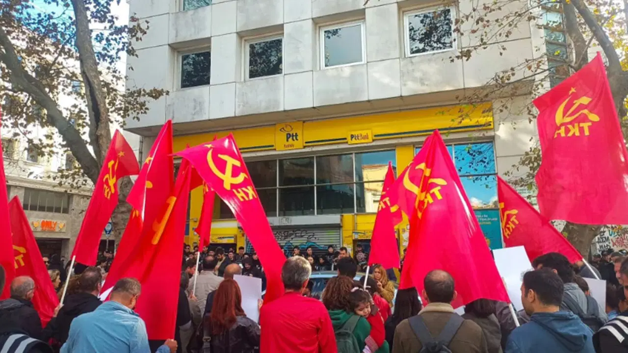 AKP’ye Temizlik Kargosu: Sürpriz Gönderi!