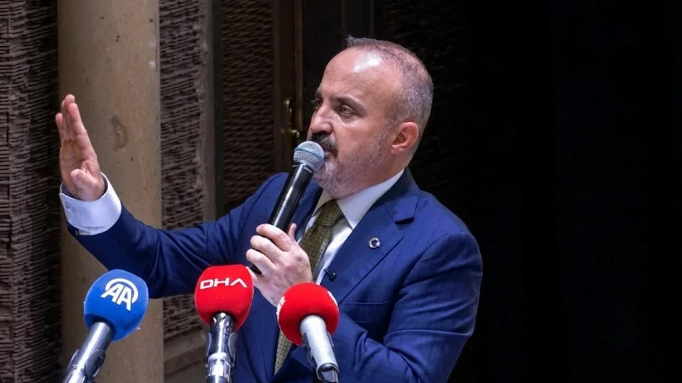 AKP’ye Transfer Uyarısı: ‘Yanlışlara Dur’!
