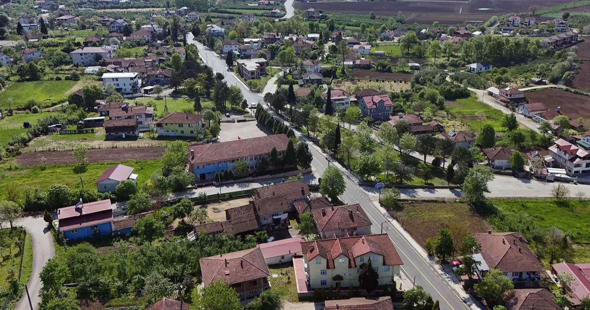 Akyazı’da 8 Kilometre Yeni Asfalt Sevinci!