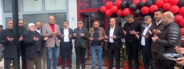 Alaca’da Fantezi İç Giyim Mağazası Dualarla Açıldı