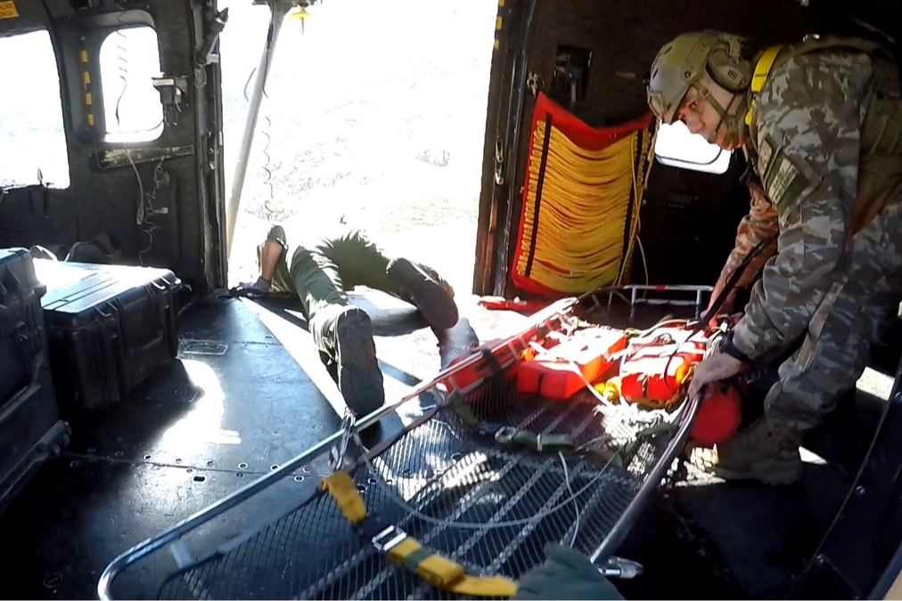 Aladağlar’da Yaralı Vatandaş Helikopterle Kurtarıldı