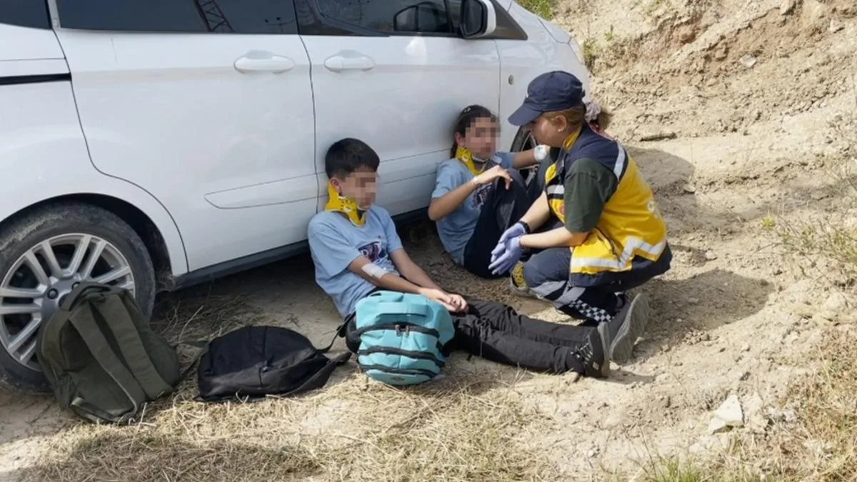 Alanya’da Servis Kazasında 6 Öğrenci Yaralandı