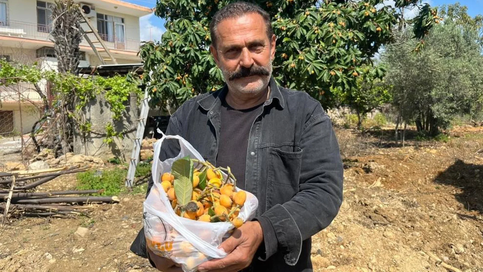 Alanya’da Üretici: ‘Bedava Gelin Alın’ Dedi!