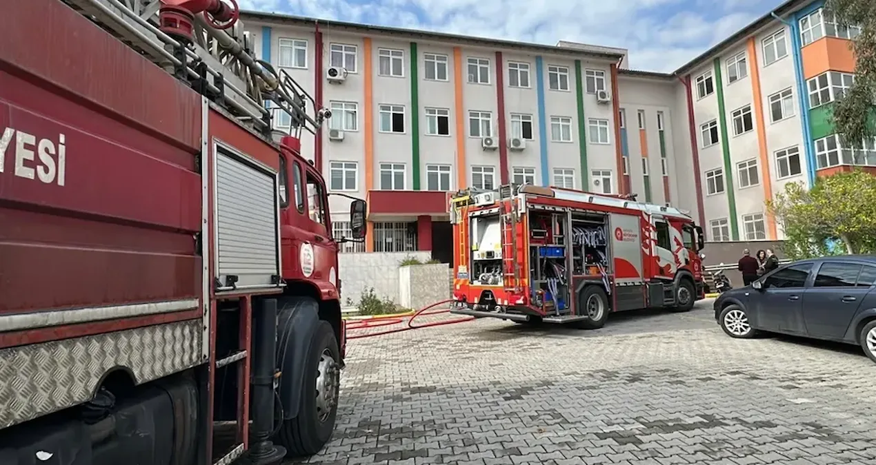Alanya’daki Okulda Yangın: Eğitime Ara Verildi!