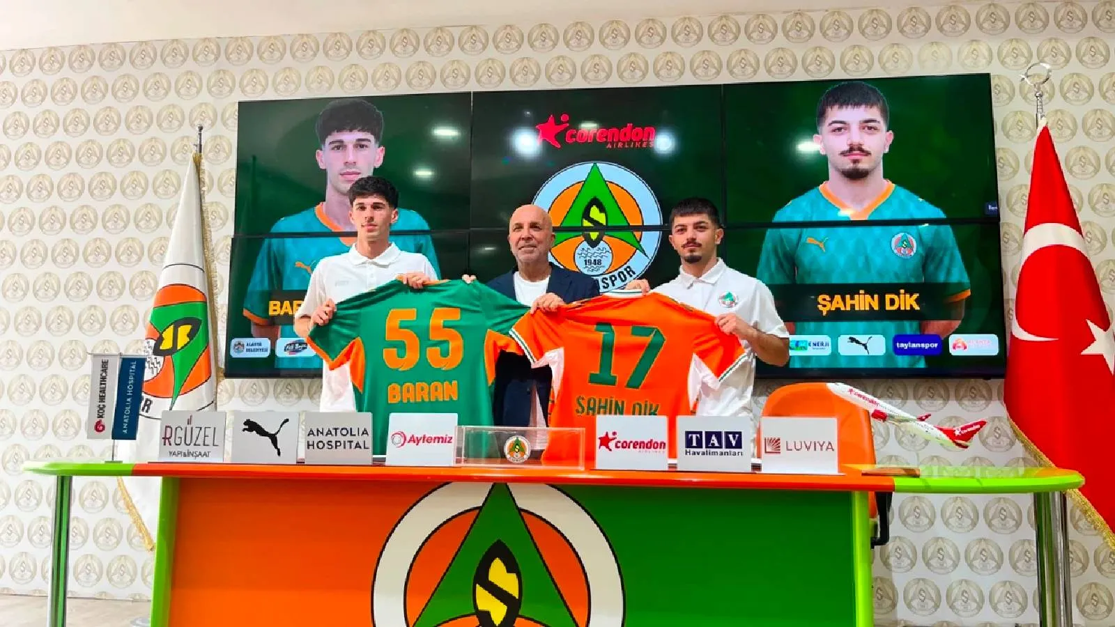 Alanyaspor’un Genç Yıldızları Kadroya Katıldı!