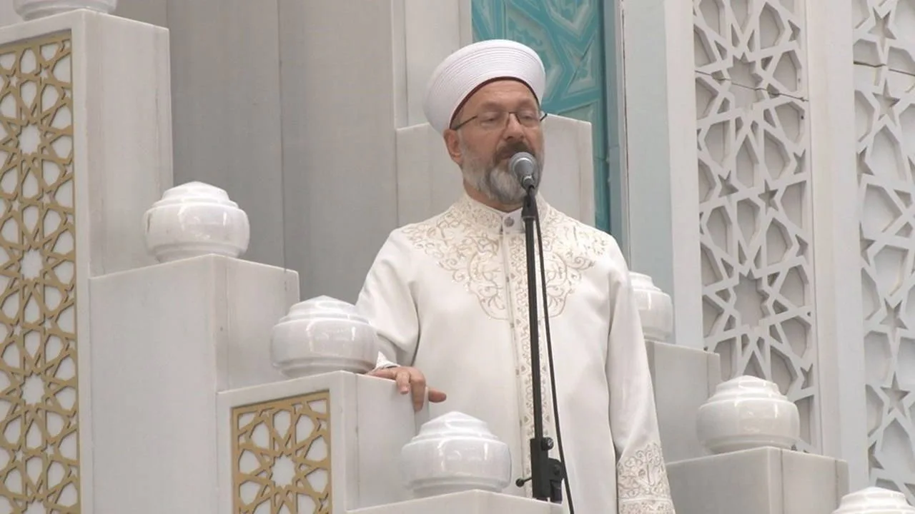 Ali Erbaş’tan Orman Yangınları İçin Dua