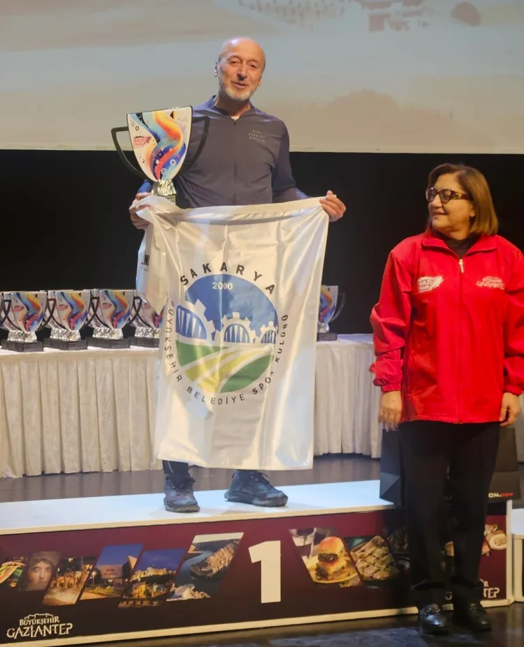Ali Turan, Gaziantep’te Şampiyonluk Sevinci Yaşadı!