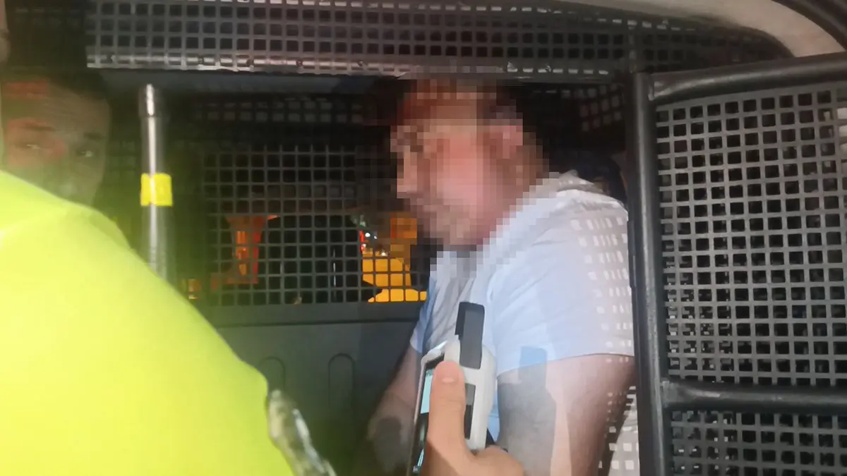 Akılalmaz kaza! Mahalle sokağa döküldü, binalar tahliye edildi 3