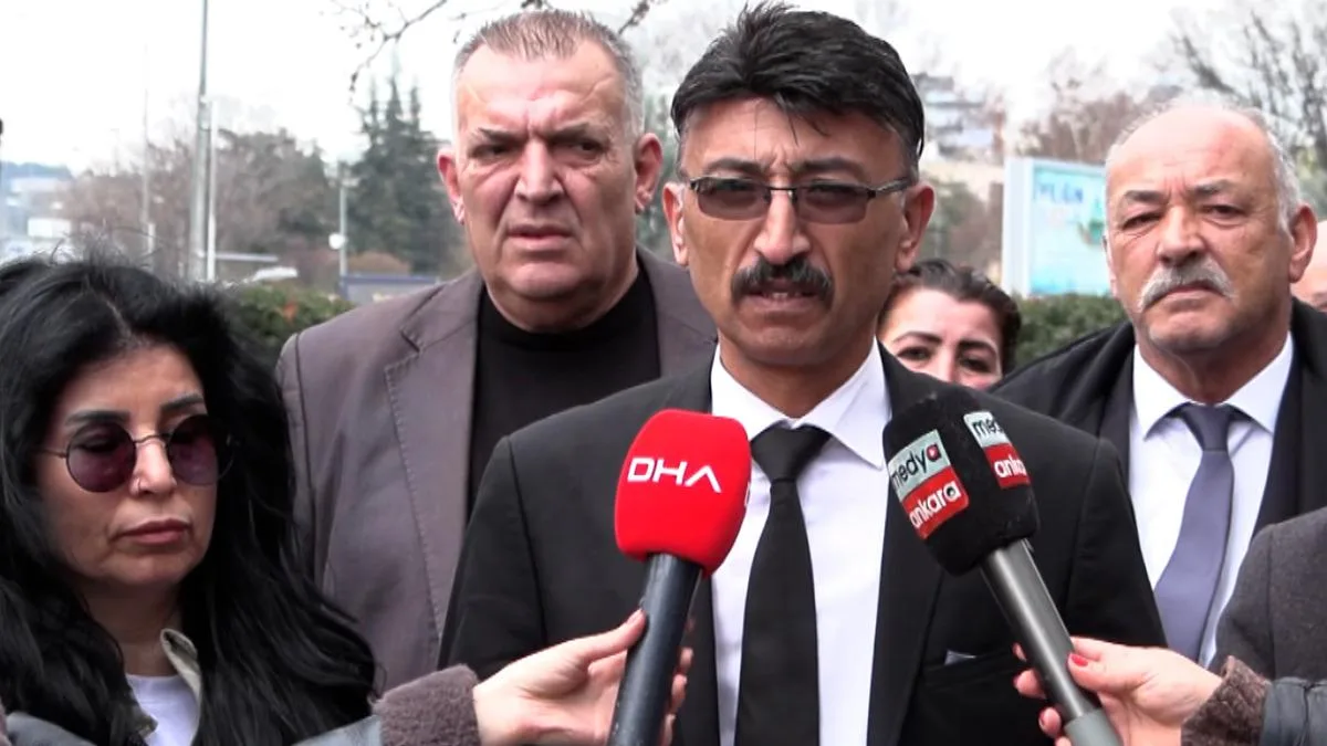 Alternatif Parti Kuruluş Dilekçesini Teslim Etti!
