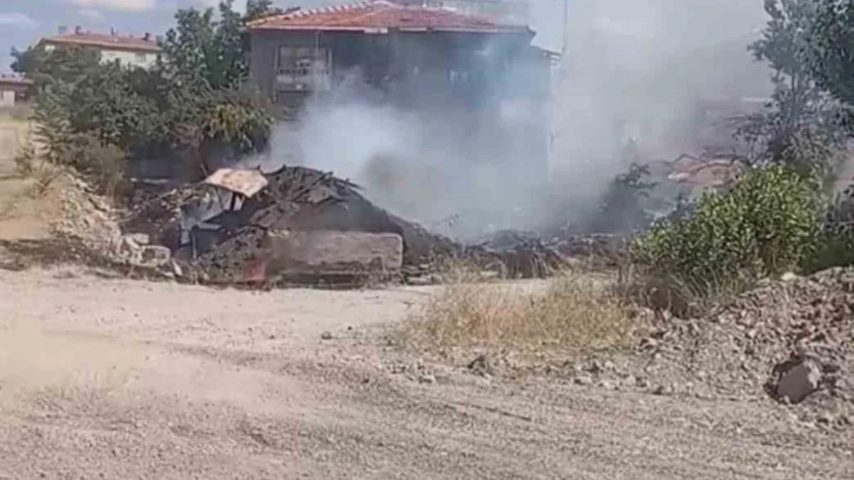 Altındağ’da Yangın: Kontrolden Çıkan Alevler