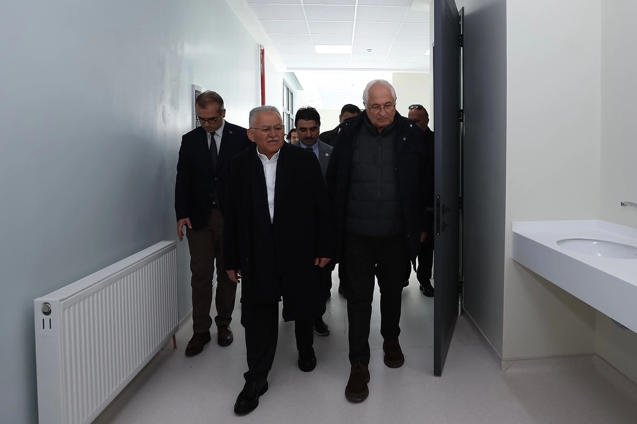 Alzheimer Merkezi’ne Önemli Ziyaret Gerçekleşti