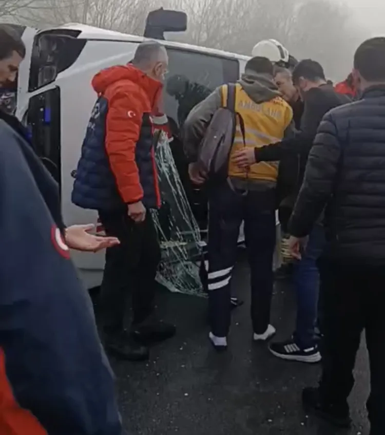 Ambulansın Kontrolden Çıkmasıyla Sağlık Personeli Yaralandı