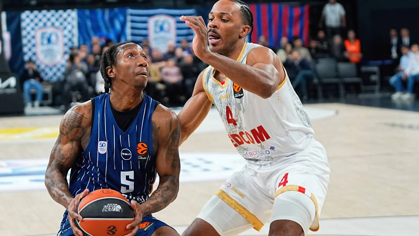 Anadolu Efes, Monaco’ya Son Dakikada Yenildi!