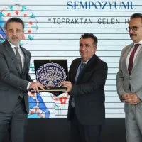 Anadolu’nun seramik kültürü Bursa’da konuşuldu Anadolu’nun seramik kültürü Bursa’da konuşuldu
