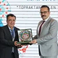 Anadolu’nun seramik kültürü Bursa’da konuşuldu Anadolu’nun seramik kültürü Bursa’da konuşuldu