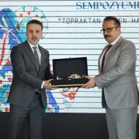 Anadolu’nun seramik kültürü Bursa’da konuşuldu Anadolu’nun seramik kültürü Bursa’da konuşuldu