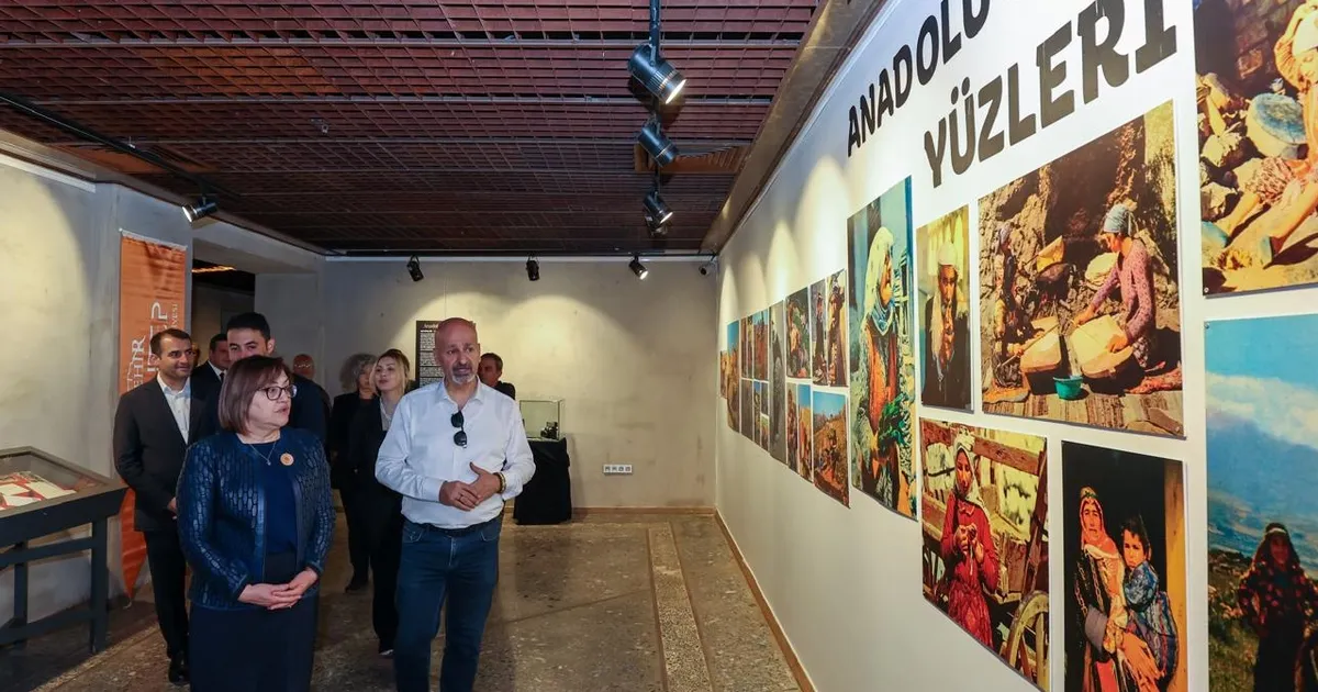 Anadolu’nun Yüzleri: Kartpostal Sergisi Açıldı!