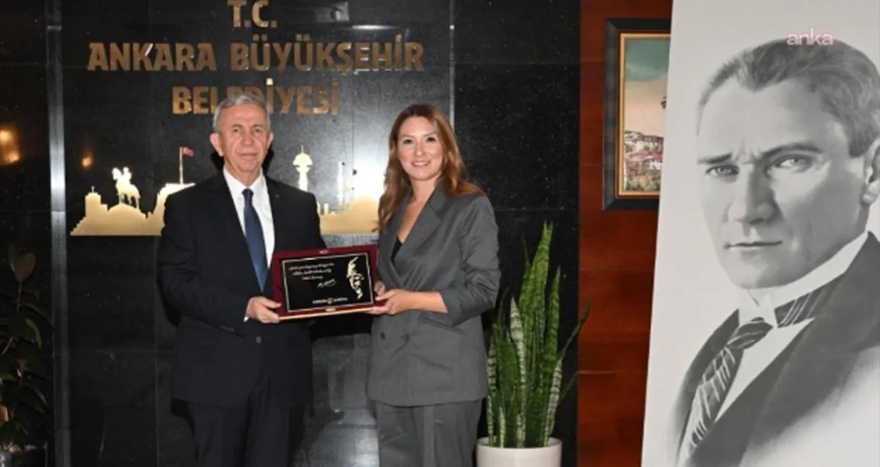Ankara Barosu Başkanı Çağlayan ve Yönetim Kurulu üyeleri Mansur Yavaş'ı ziyaret etti