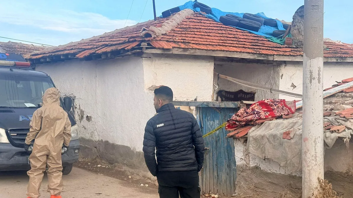 Ankara’da Boya Zehirlenmesi: 4 Kişi Ağır Yaralı