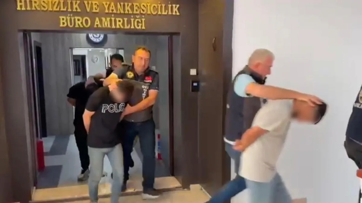 Ankara’da Çalıntı Araç Operasyonu: 4 Gözaltı!