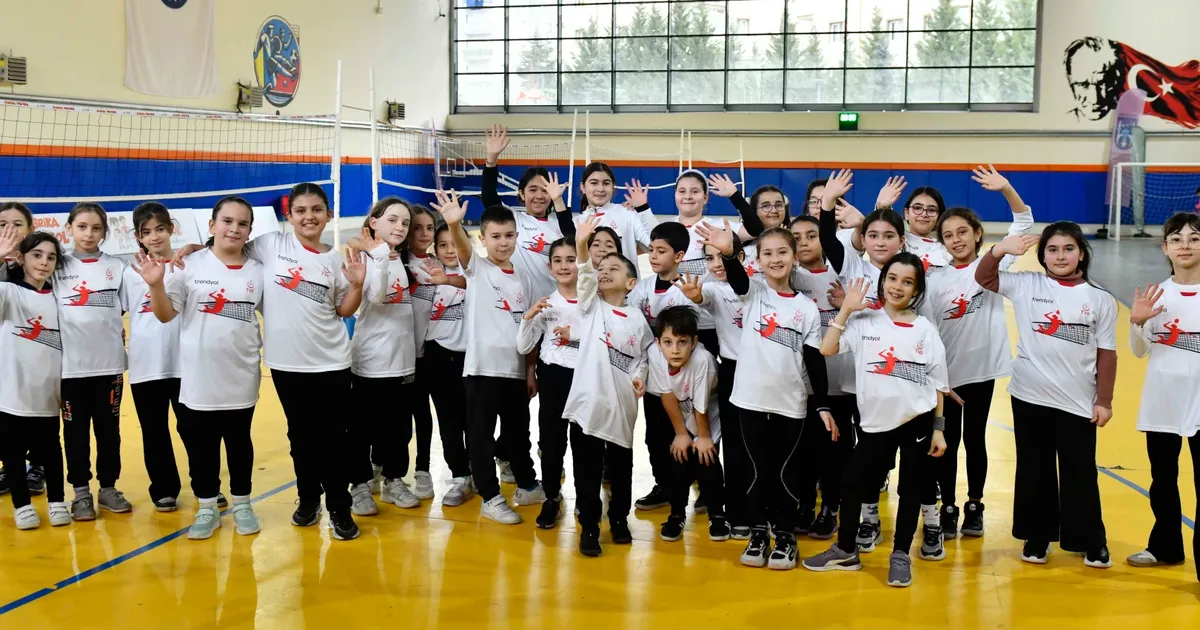 Ankara’da Çocuklar İçin Voleybol Projesi Başladı!