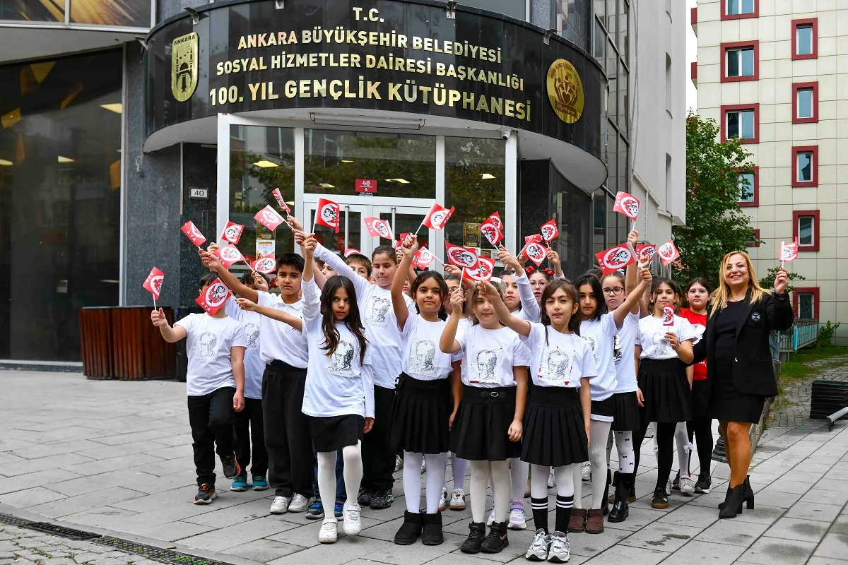 Ankara'da Cumhuriyet Bayramı Coşkusu: 100. Yıl Gençlik Kütüphanesi