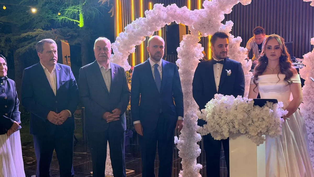 Ankara’da Düğün Töreninde Aile Vurgusu
