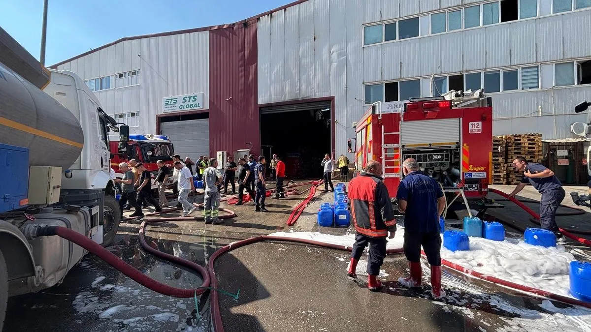 Ankara’da Fabrika Yangını: Patlama ve Alevler!